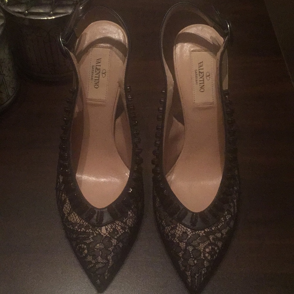 Elegant Authentic Valentino Slingbacks